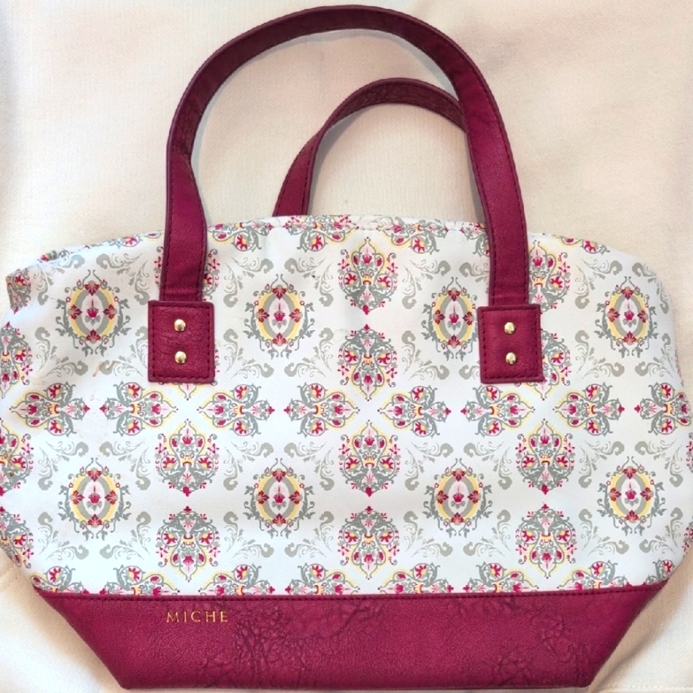 Miche White and Pink Patterned insulated Lunch Bag